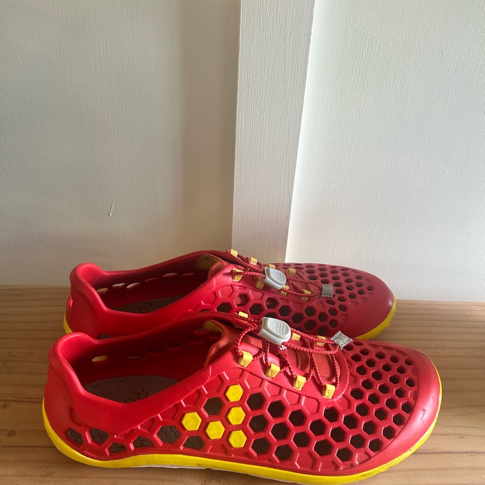 Vivo Barefoot Ultra Shoes Size  EU 46 M  / 12.5. US Red Yellow
